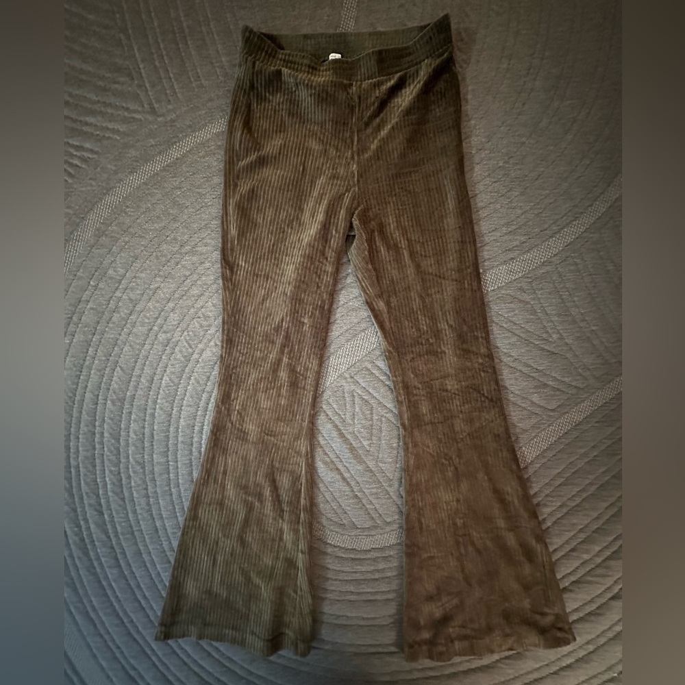 aerie Corded Velvet Flare Pants in Olive